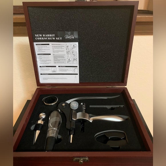 Rabbit corkscrew set. Silver. Never used. - Picture 1 of 3